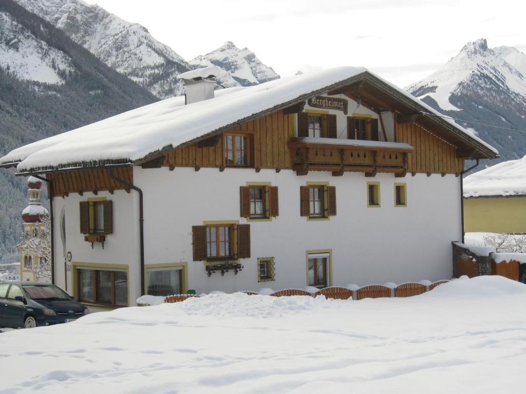Haus Bergheimat - Familie Oberacher Guest House Fulpmes Exterior photo